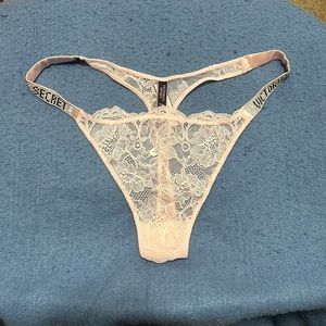 New Victoria’s Secret shine lace thong XL